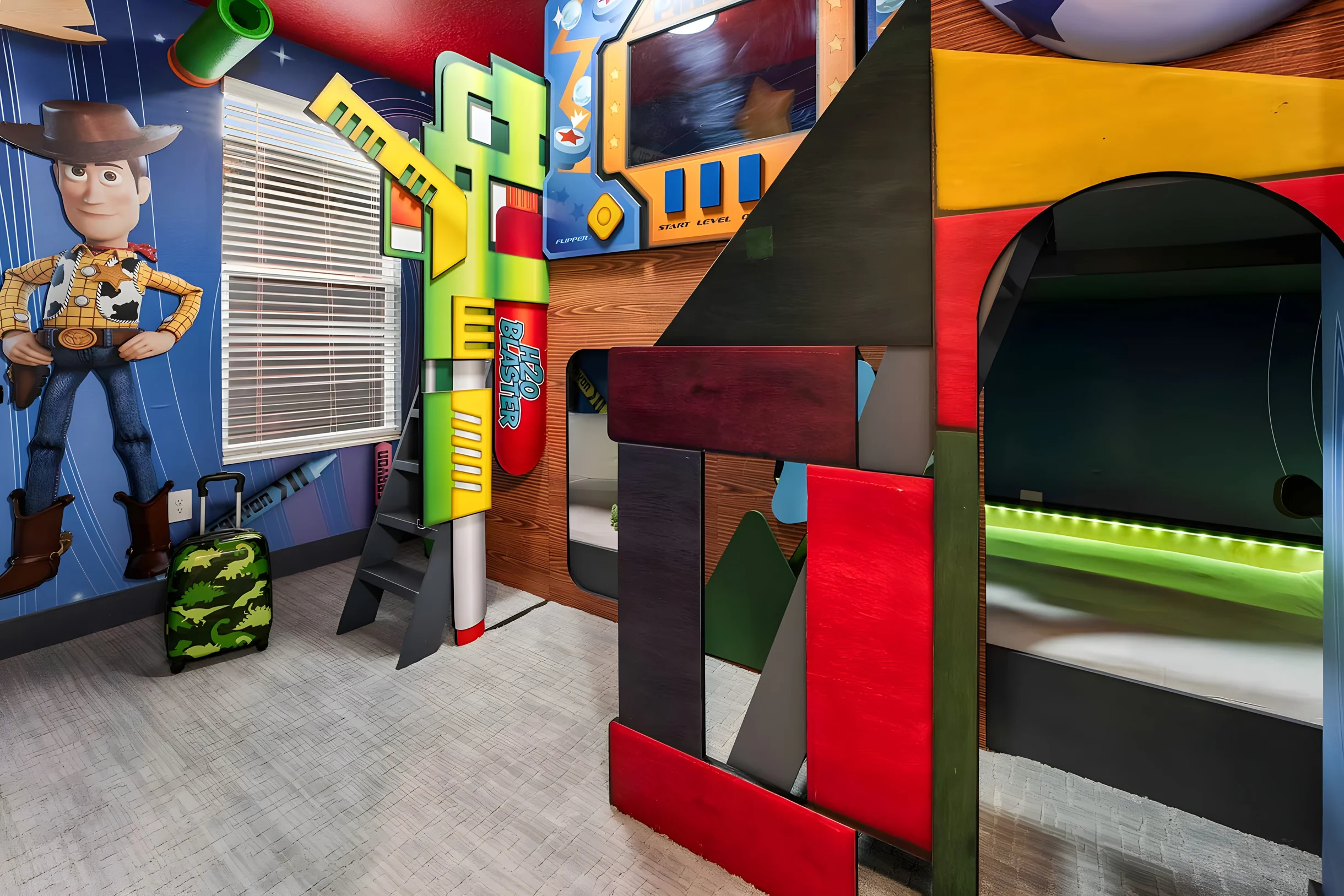 VOR4751HW: 7 Bed, Superhero City, Toy Box, Gaming Nook #24