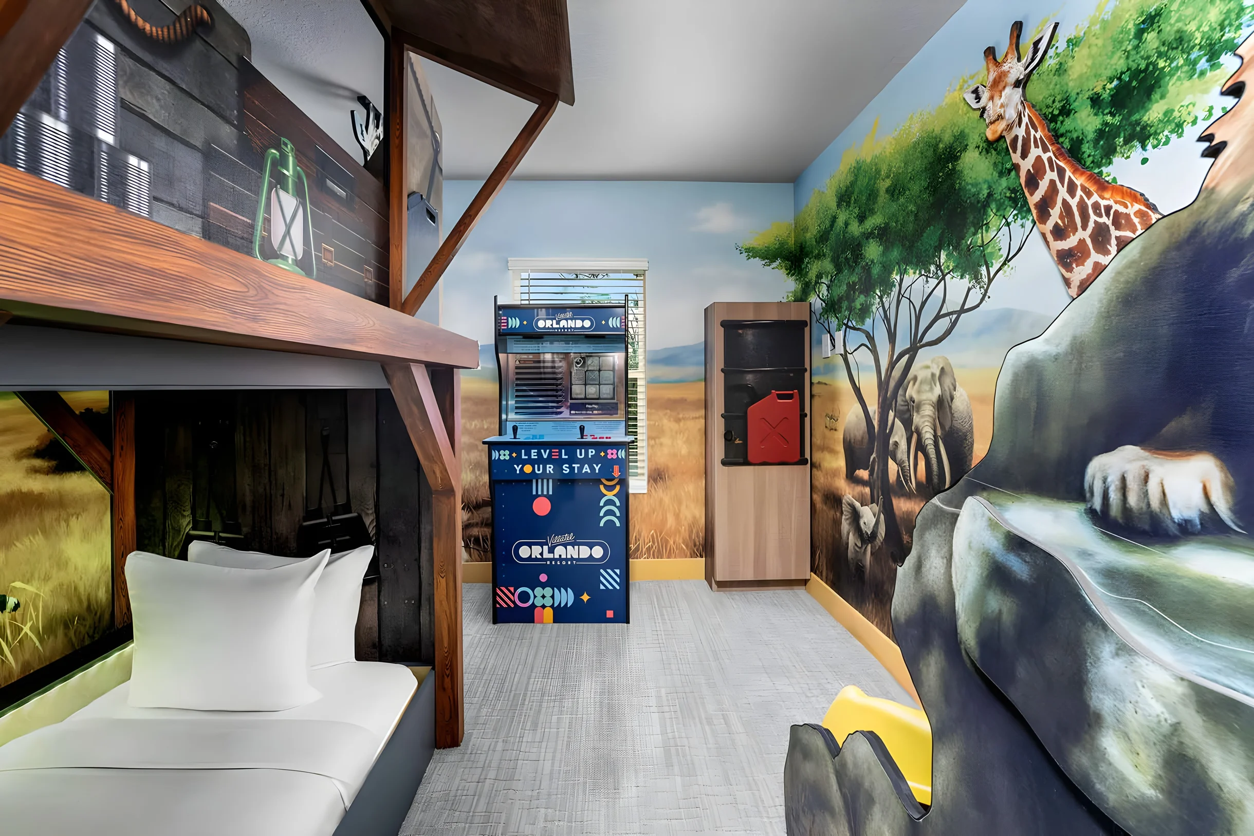 VOR4718HW: 4 Bed, Safari, Pool #20