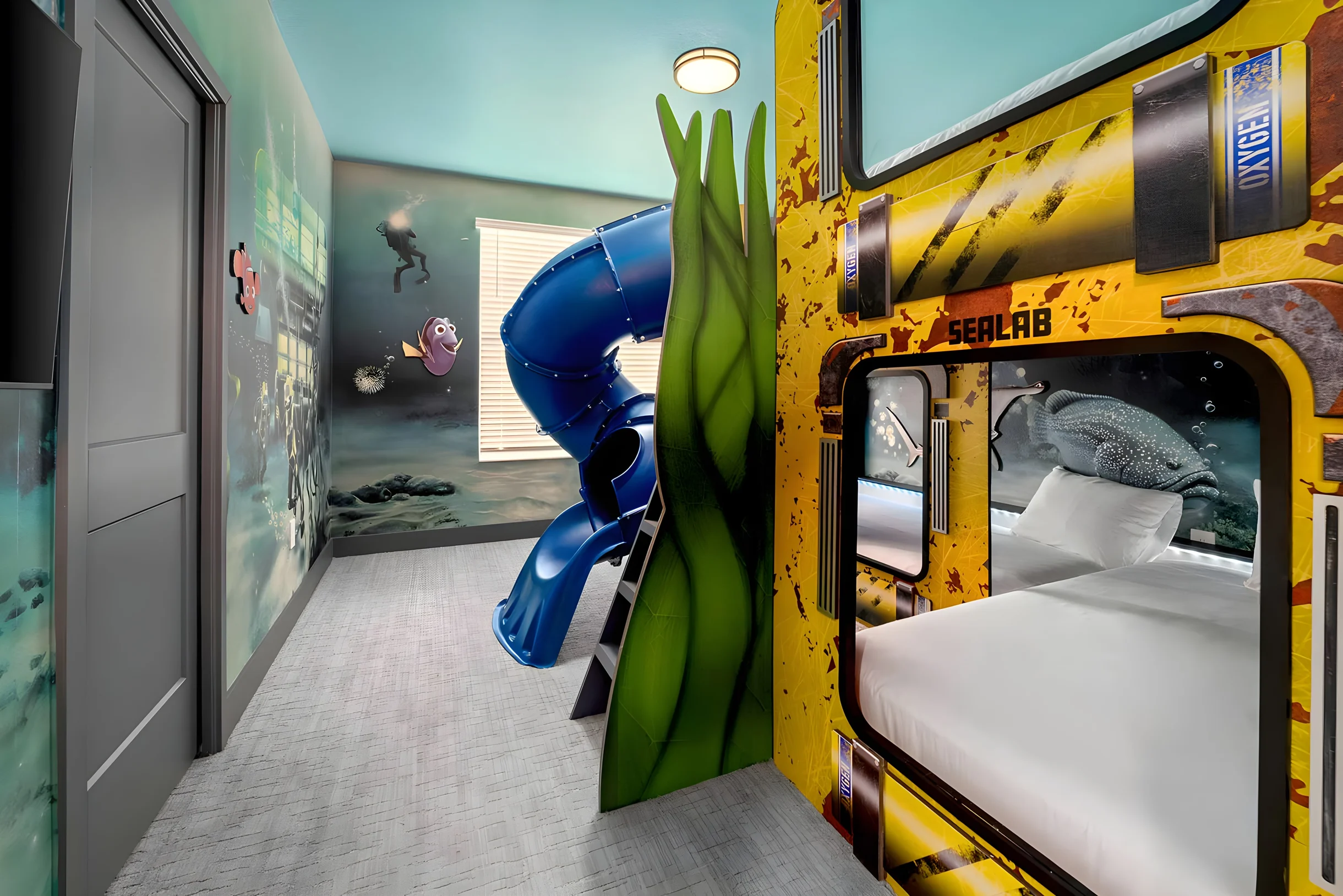VOR4719HW: 6 Bed, Marine Magic, Gaming Loft #53