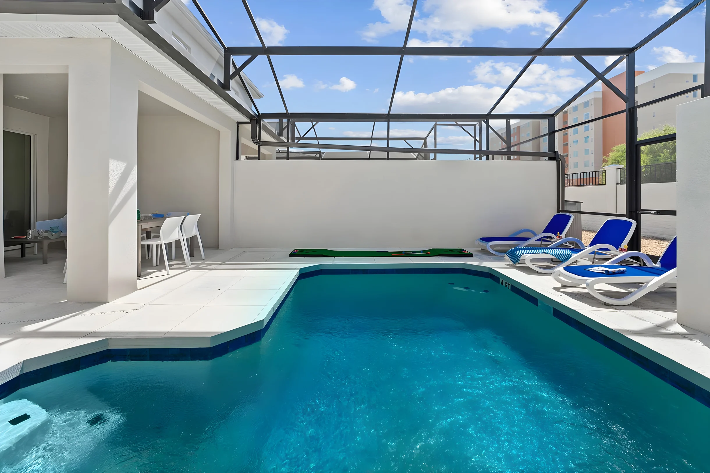 VOR4922HW: 4 Bed, Robot Warriors, Pool #22