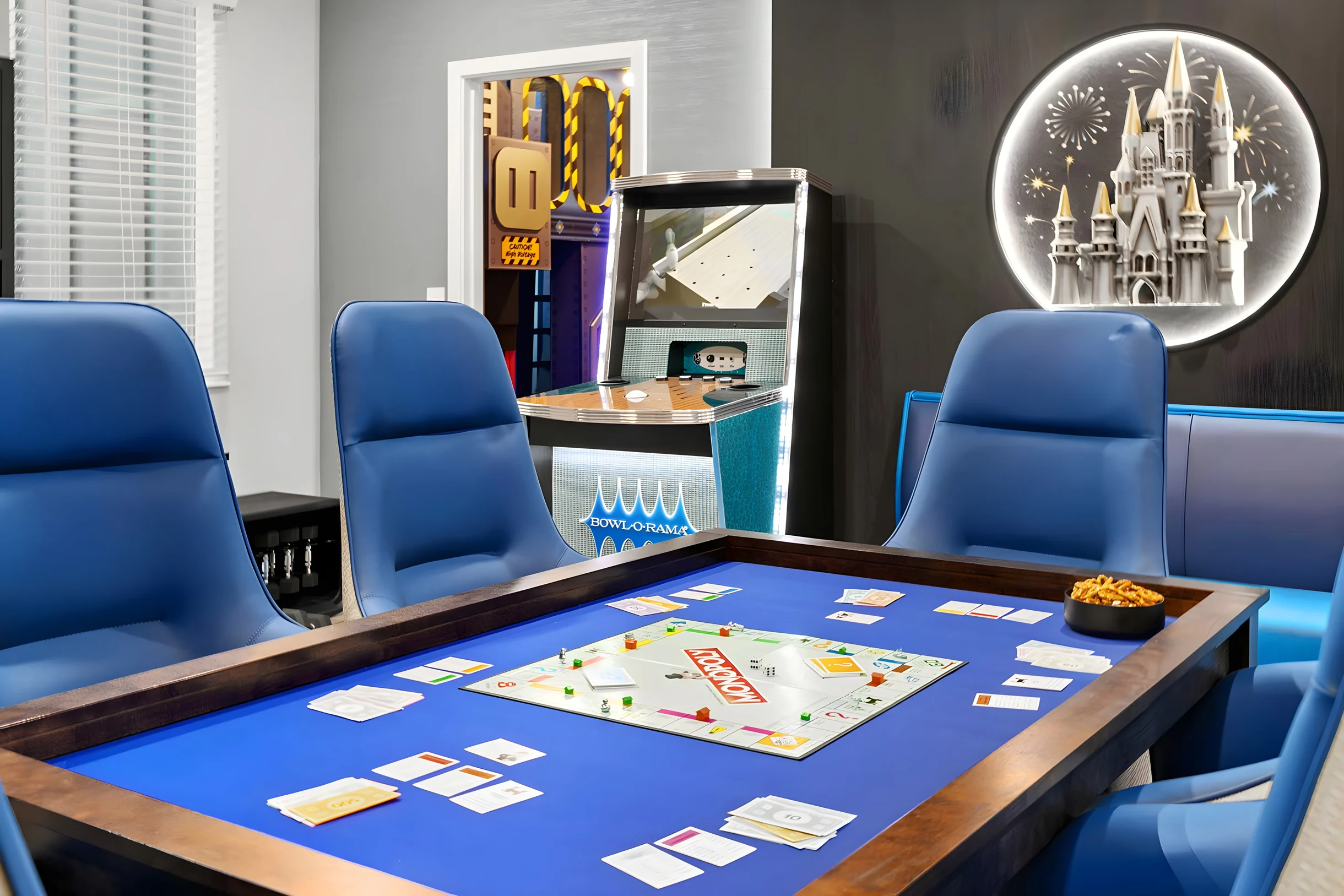 VOR5551AA: 9 Bed, Starship, Imagination Lab, Theater #47