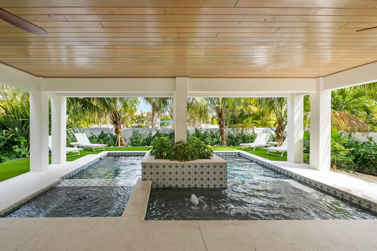 Wander Bradenton Beach Luna #53