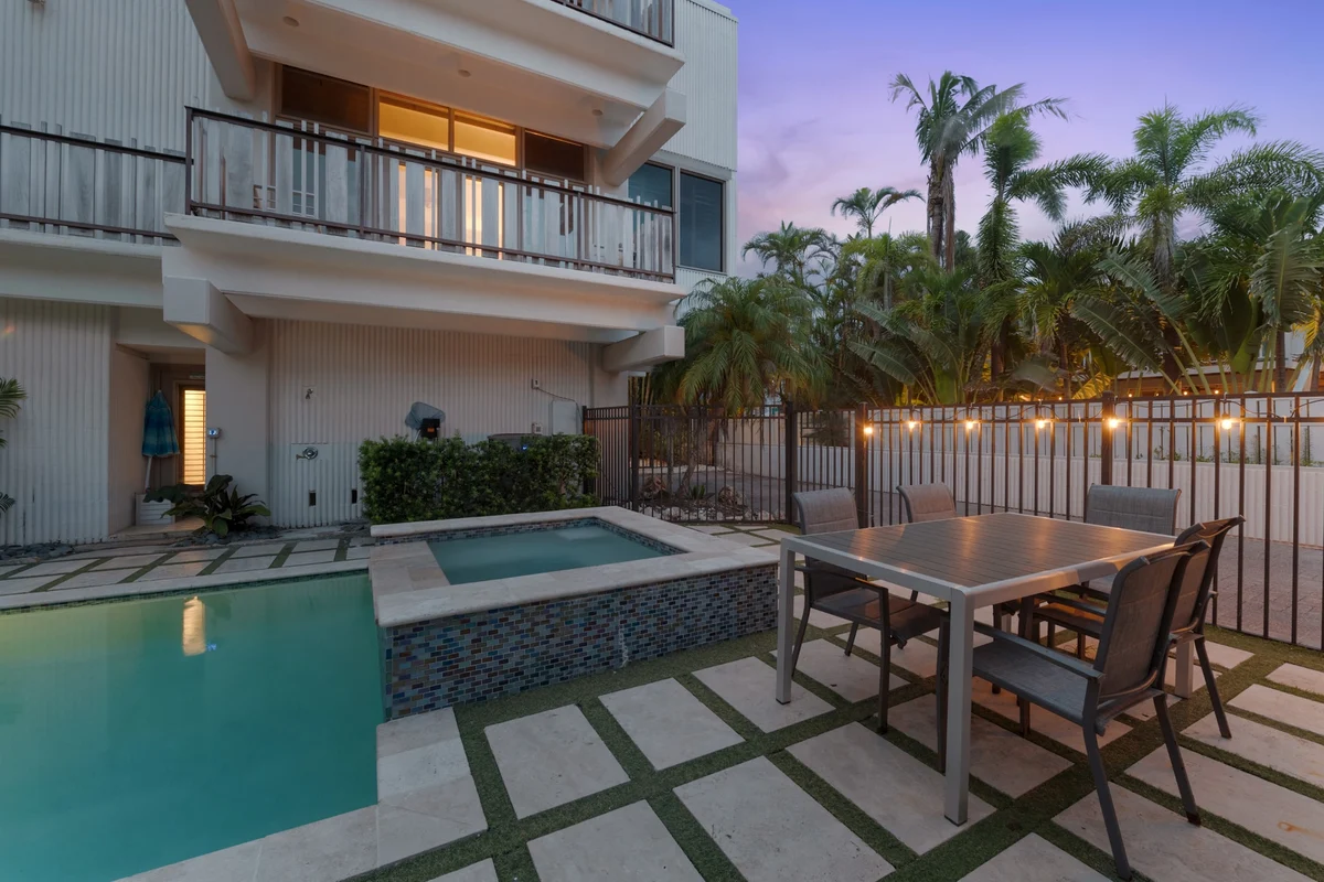 Wander Anna Maria Bluffs #26