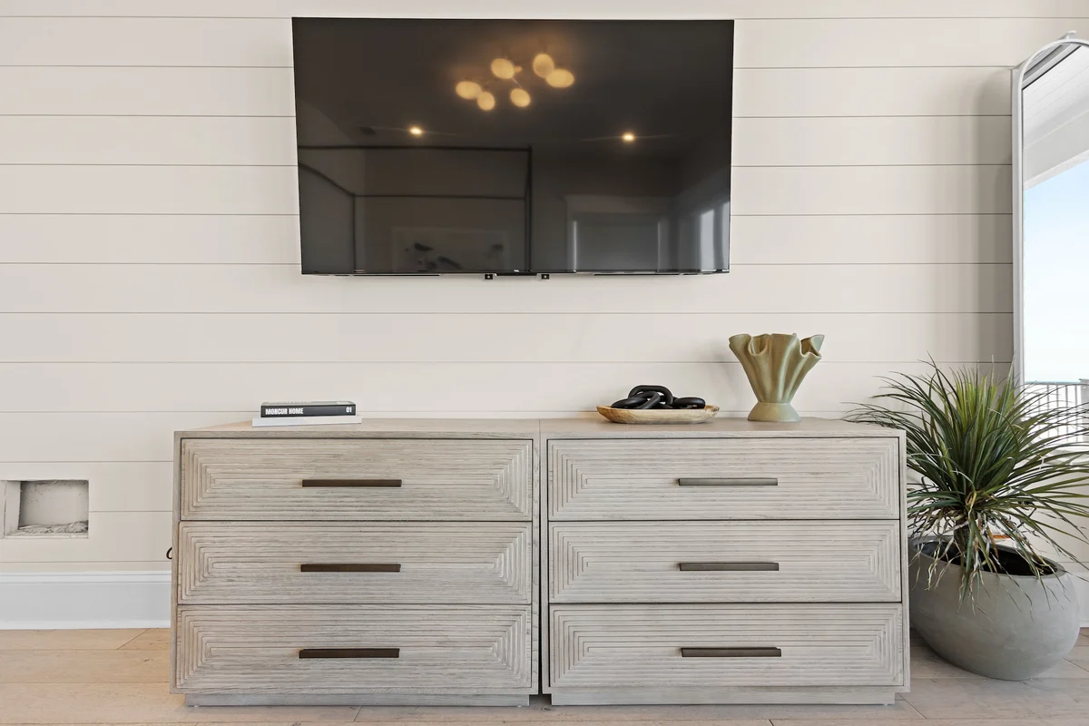 Wander Bradenton Beach Gulfront #62