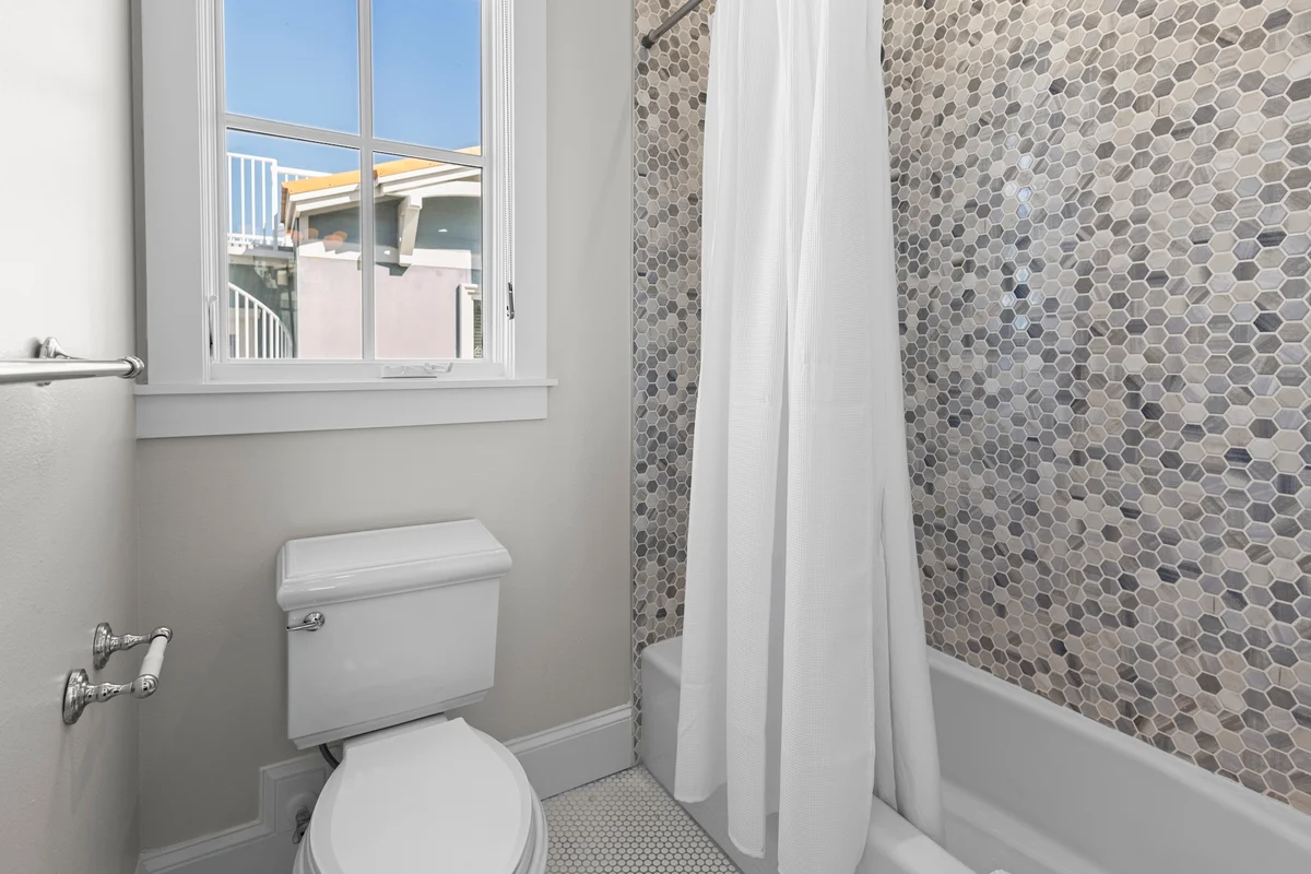 Wander Bradenton Beach Gulfront #39