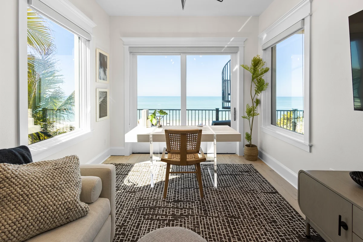 Wander Bradenton Beach Gulfront #57