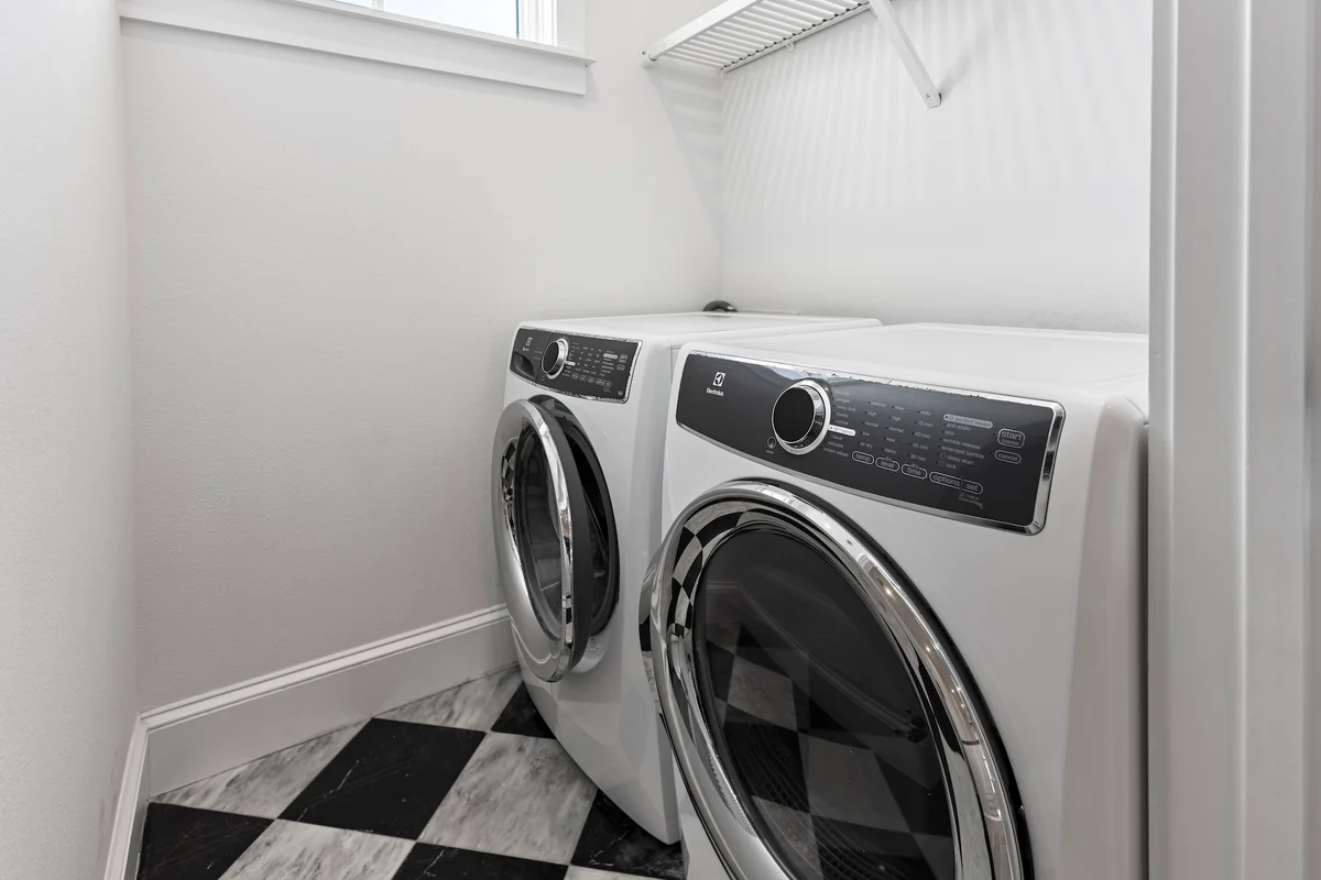 Wander Bradenton Beach Gulfront #25