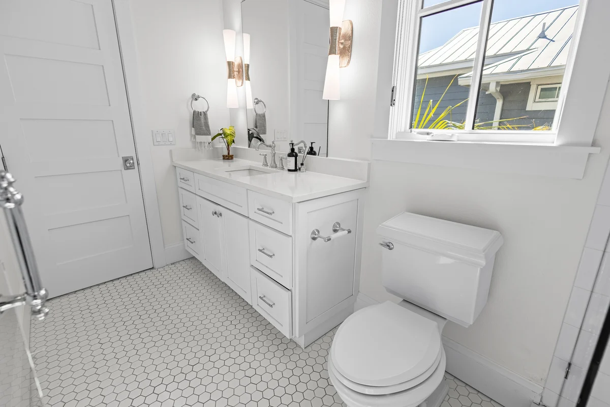 Wander Bradenton Beach Gulfront #46