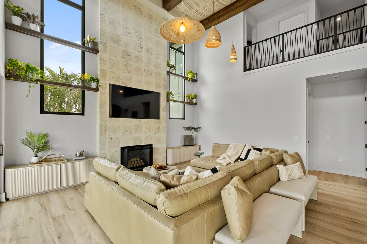 Wander Anna Maria Keys