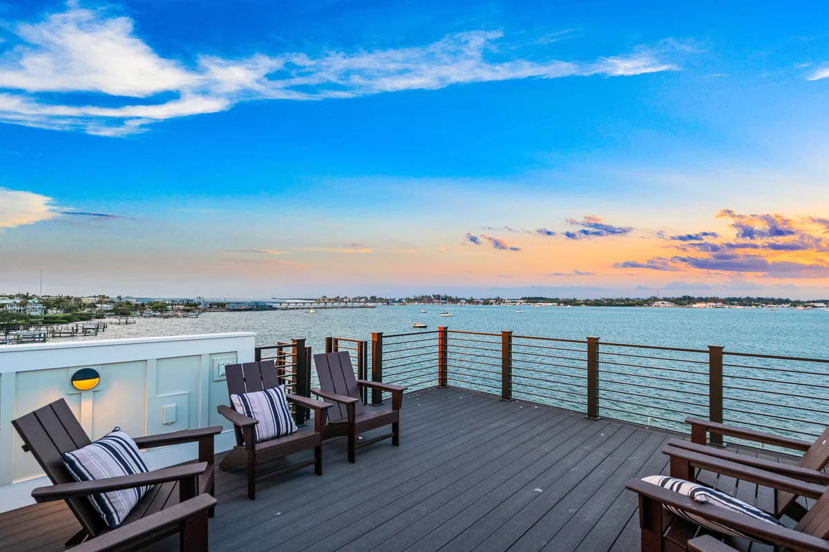 Wander Bradenton Bay Glow #42