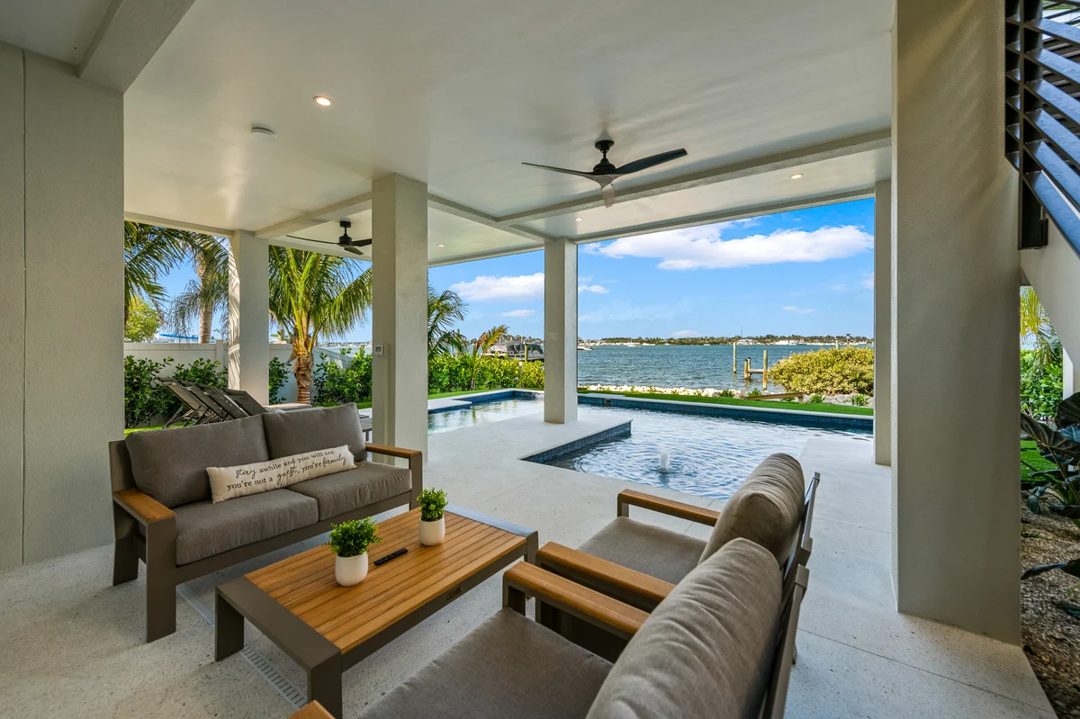 Wander Bradenton Bay Glow #30