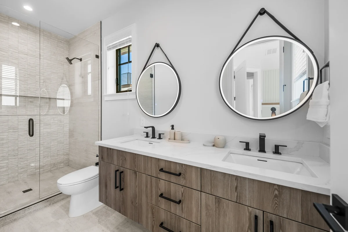 Wander Bradenton Bay Glow #21