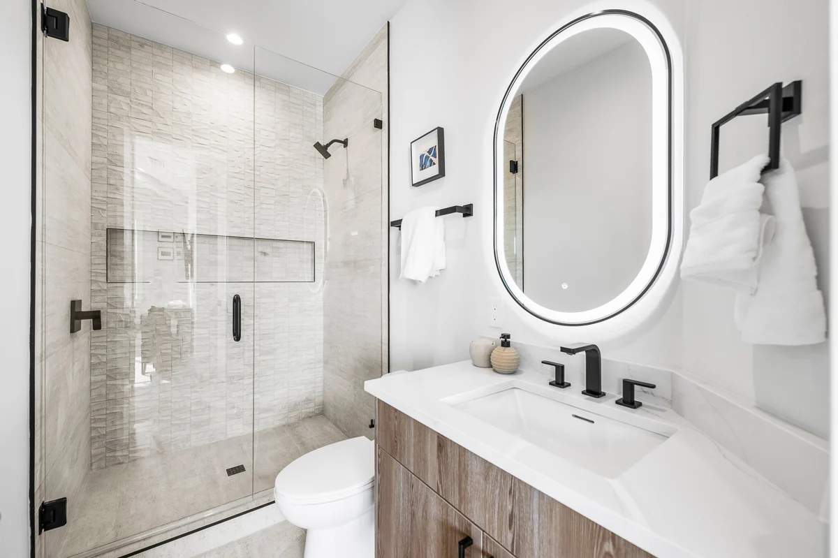 Wander Bradenton Bay Glow #38