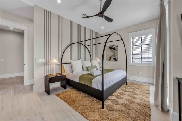 Bedroom 1 image 1