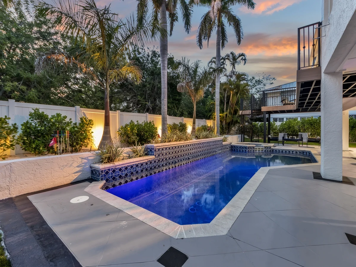 Wander Anna Maria Golden #24