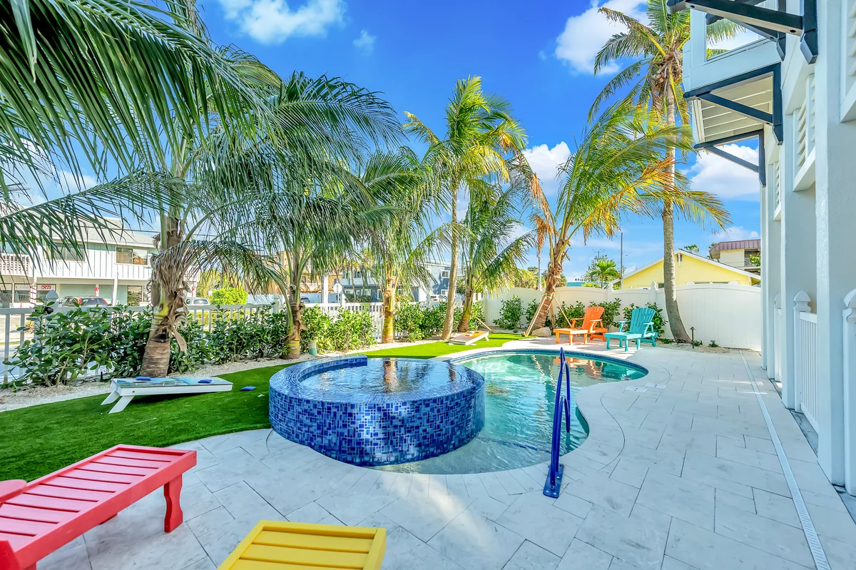 Wander Bradenton Beach Palms #5