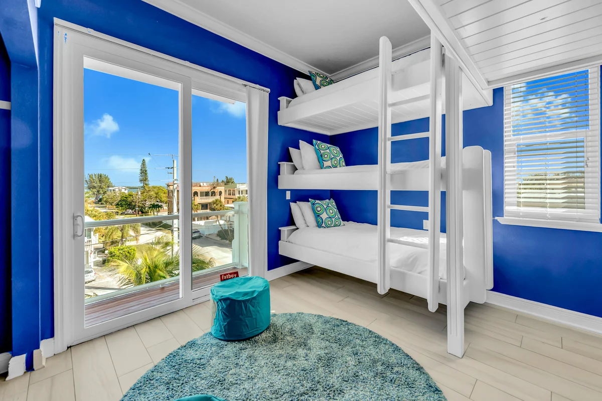 Wander Bradenton Beach Palms #28