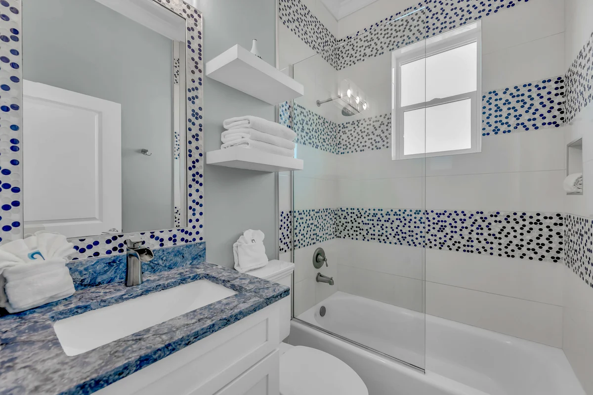 Wander Bradenton Beach Palms #11