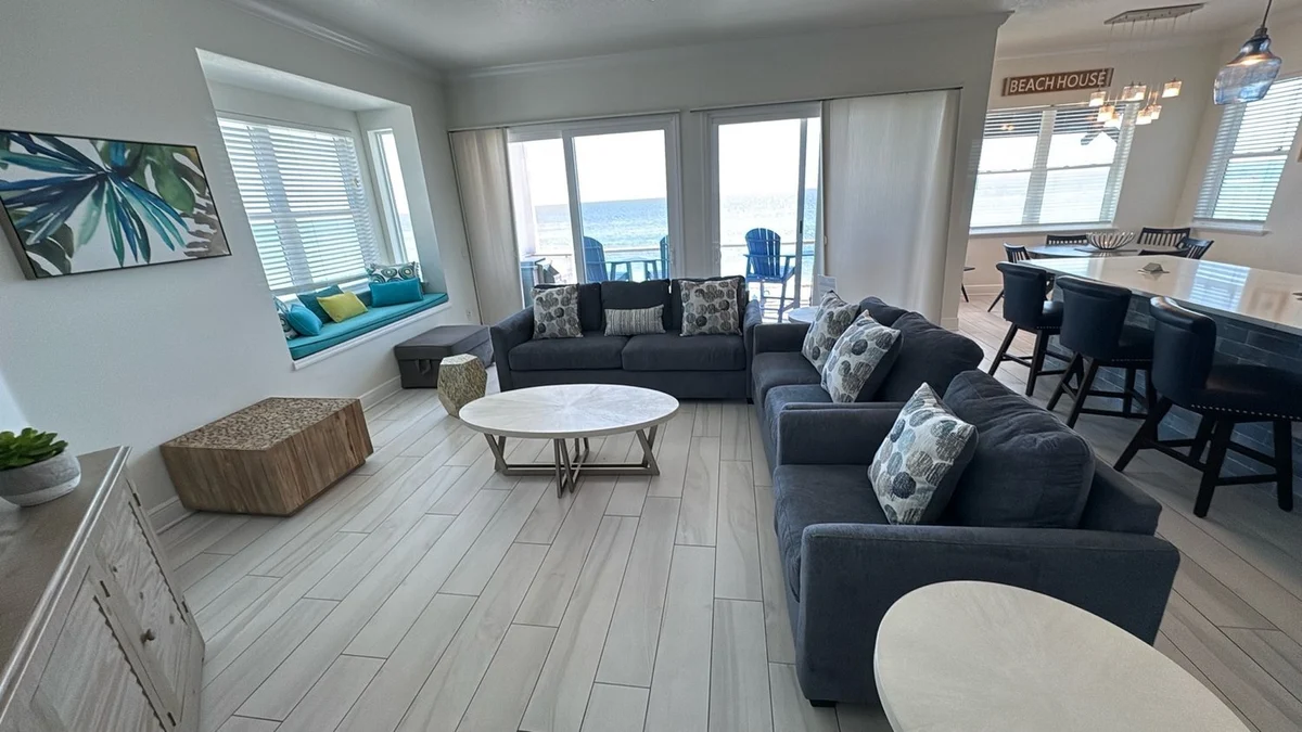 Wander Bradenton Beach Palms #15