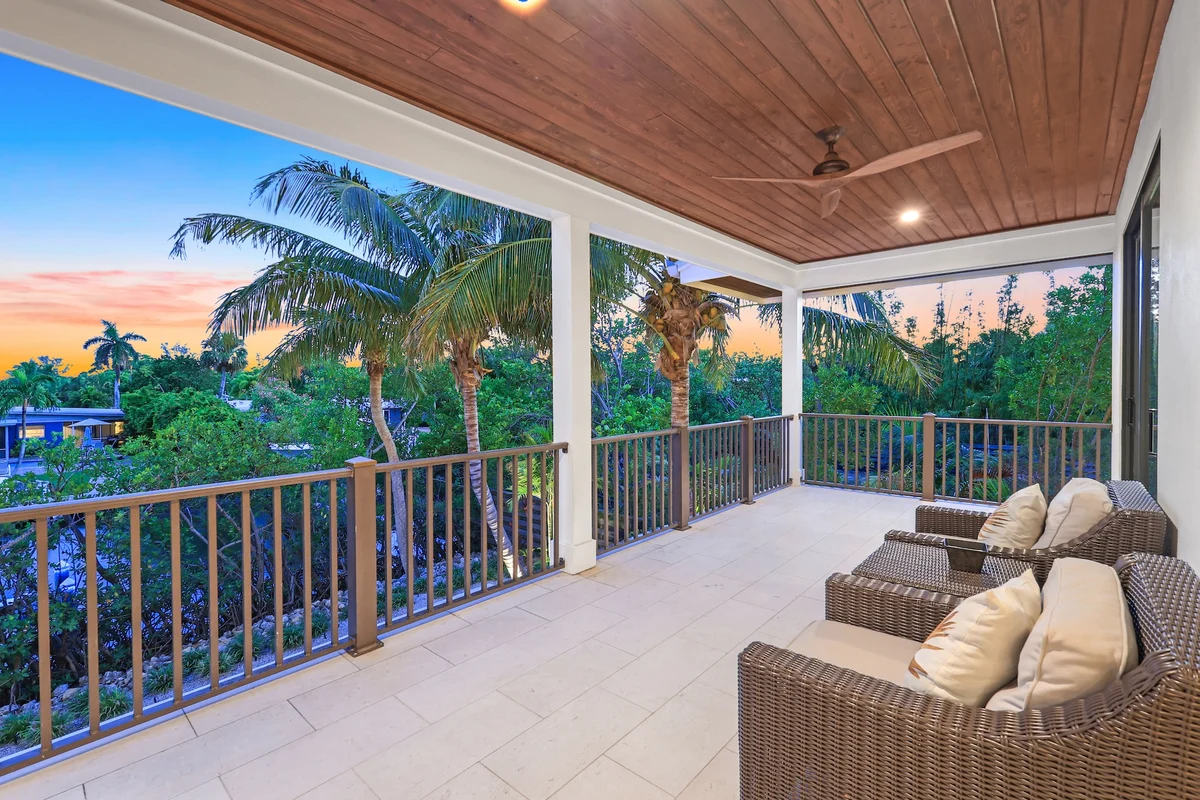 Wander Anna Maria Serenity