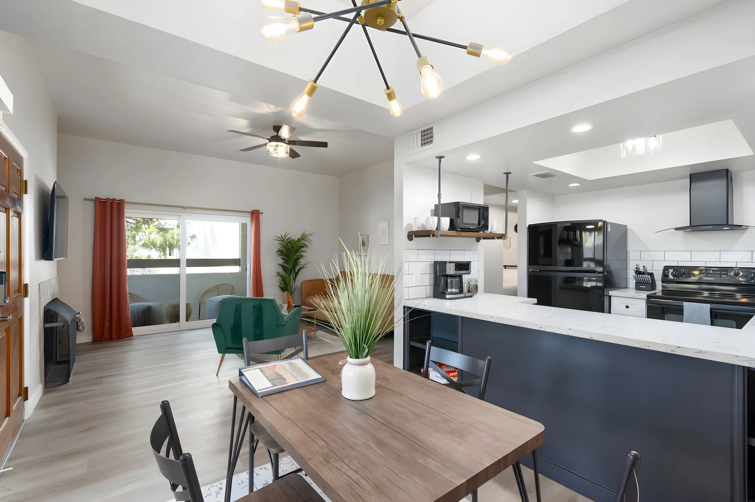Home in Scottsdale property photo 2