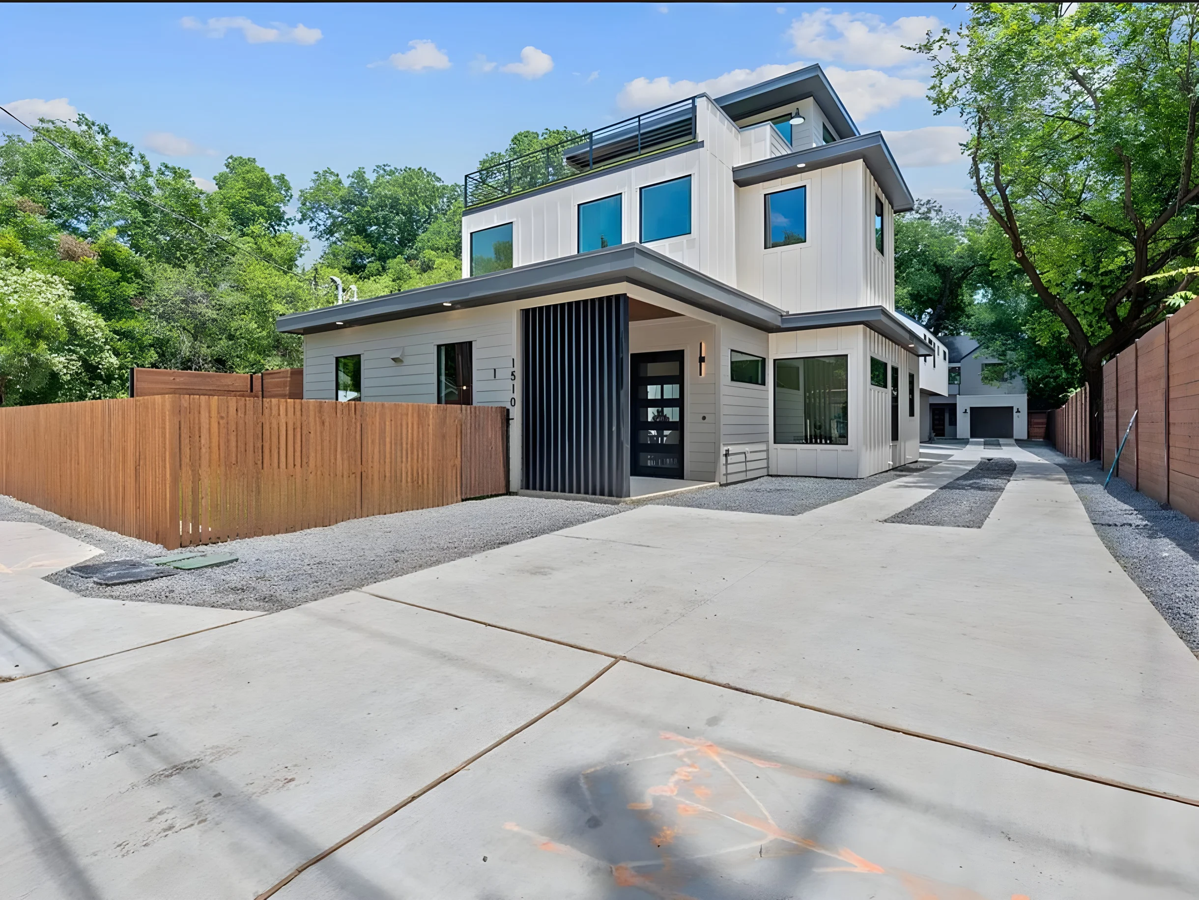 Home in Austin property photo 1