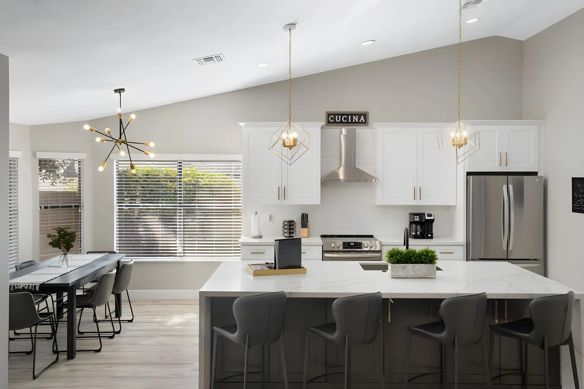Home in Scottsdale property photo 3