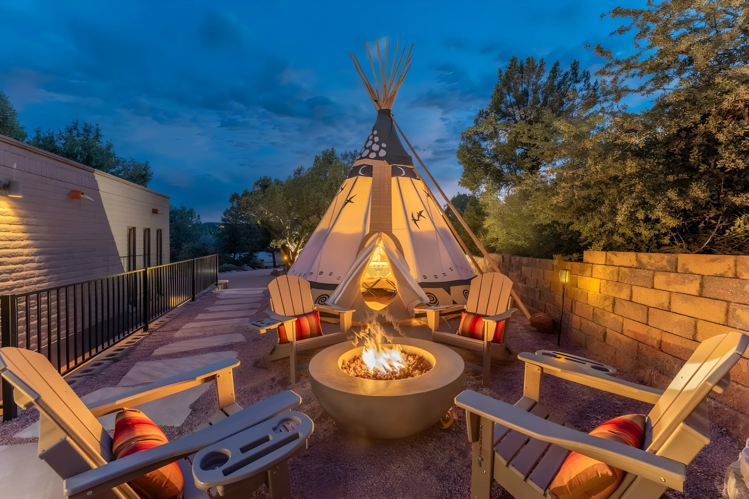 Home in Sedona property photo 1