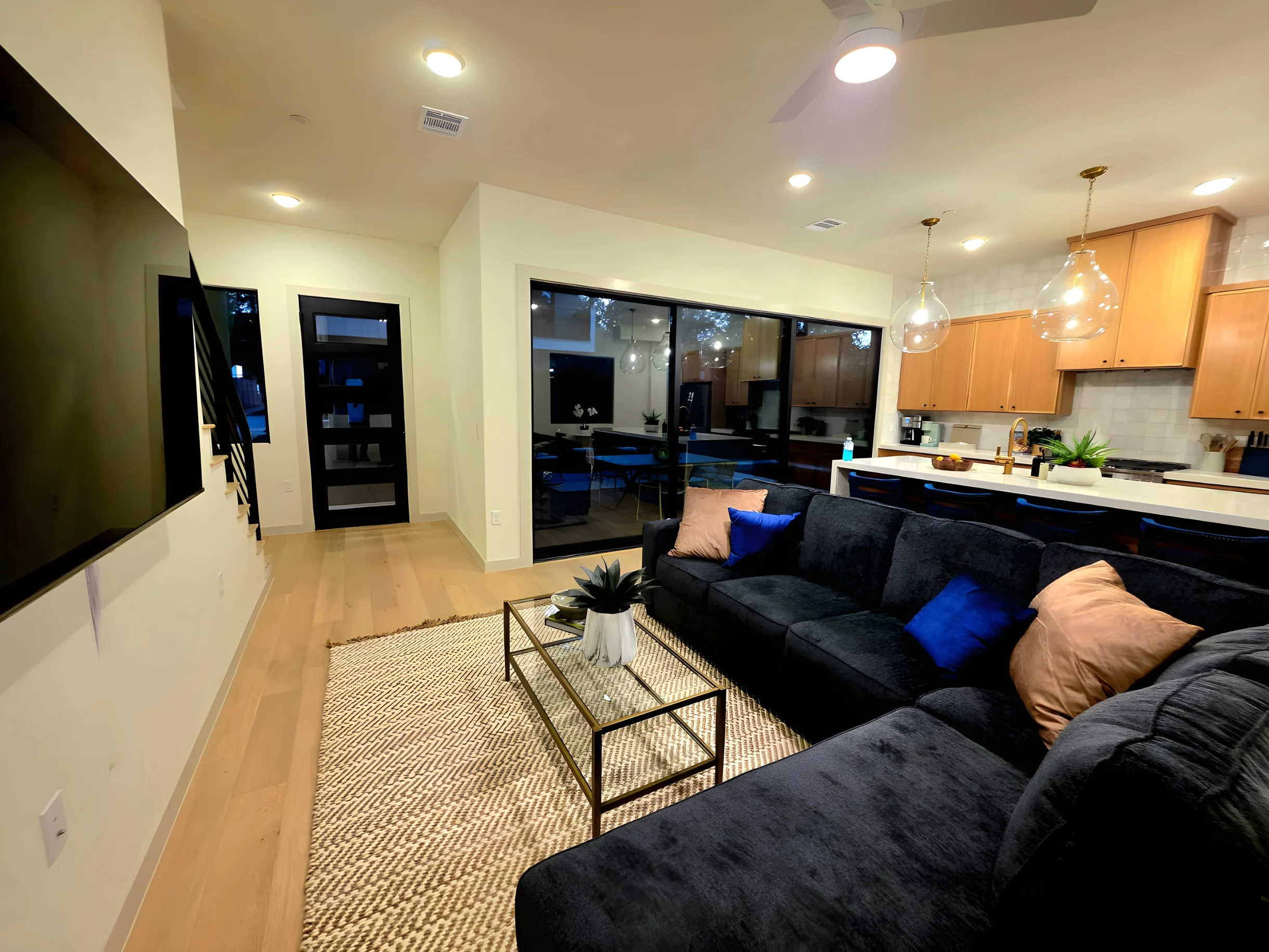 Home in Austin property photo 3