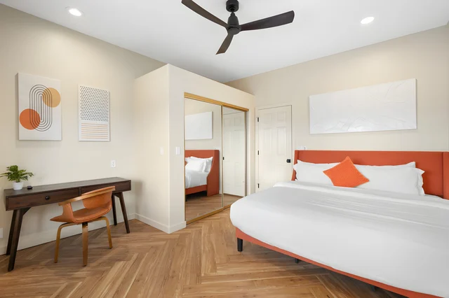 Bedroom 3 image 1