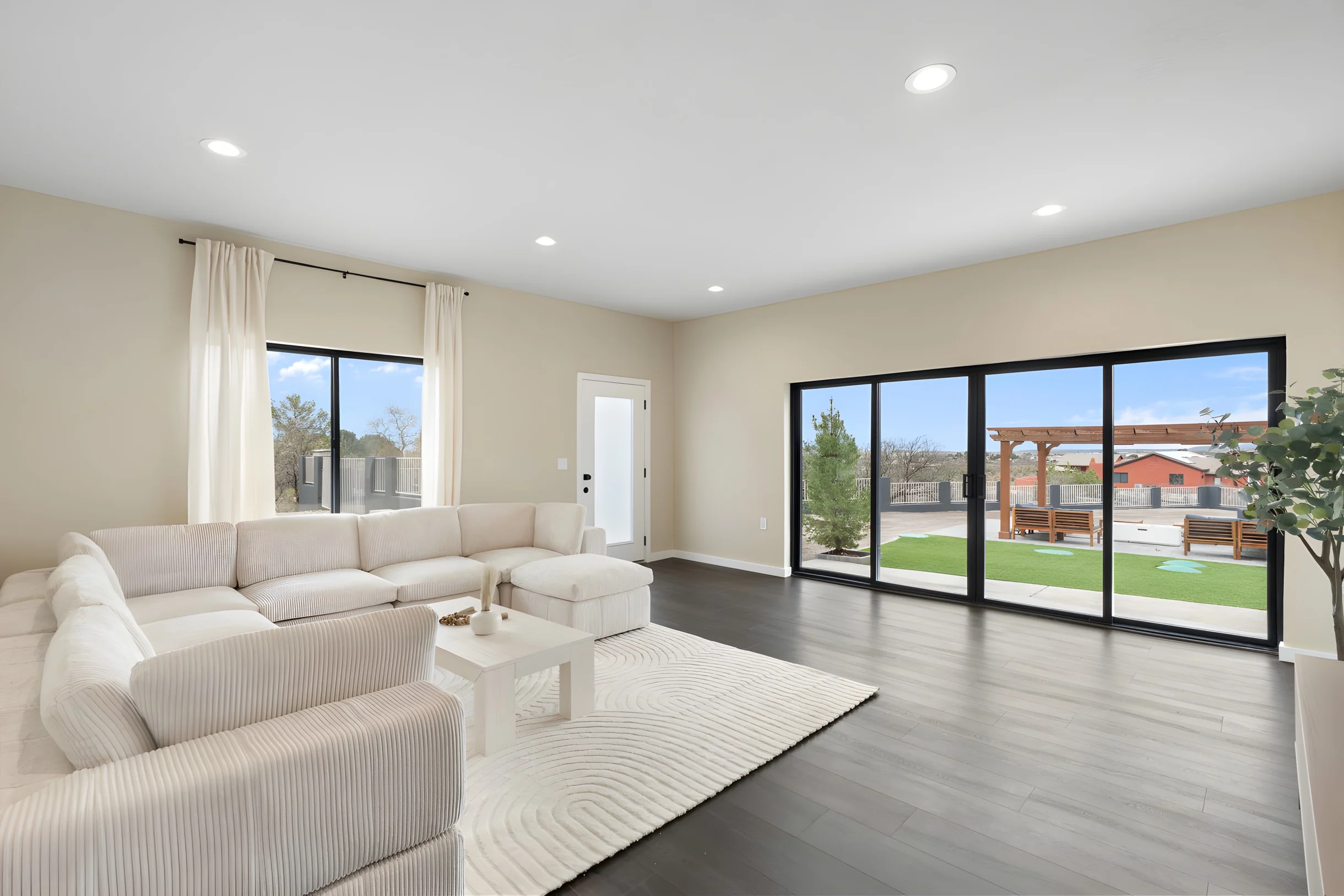 Home in Cottonwood property photo 2