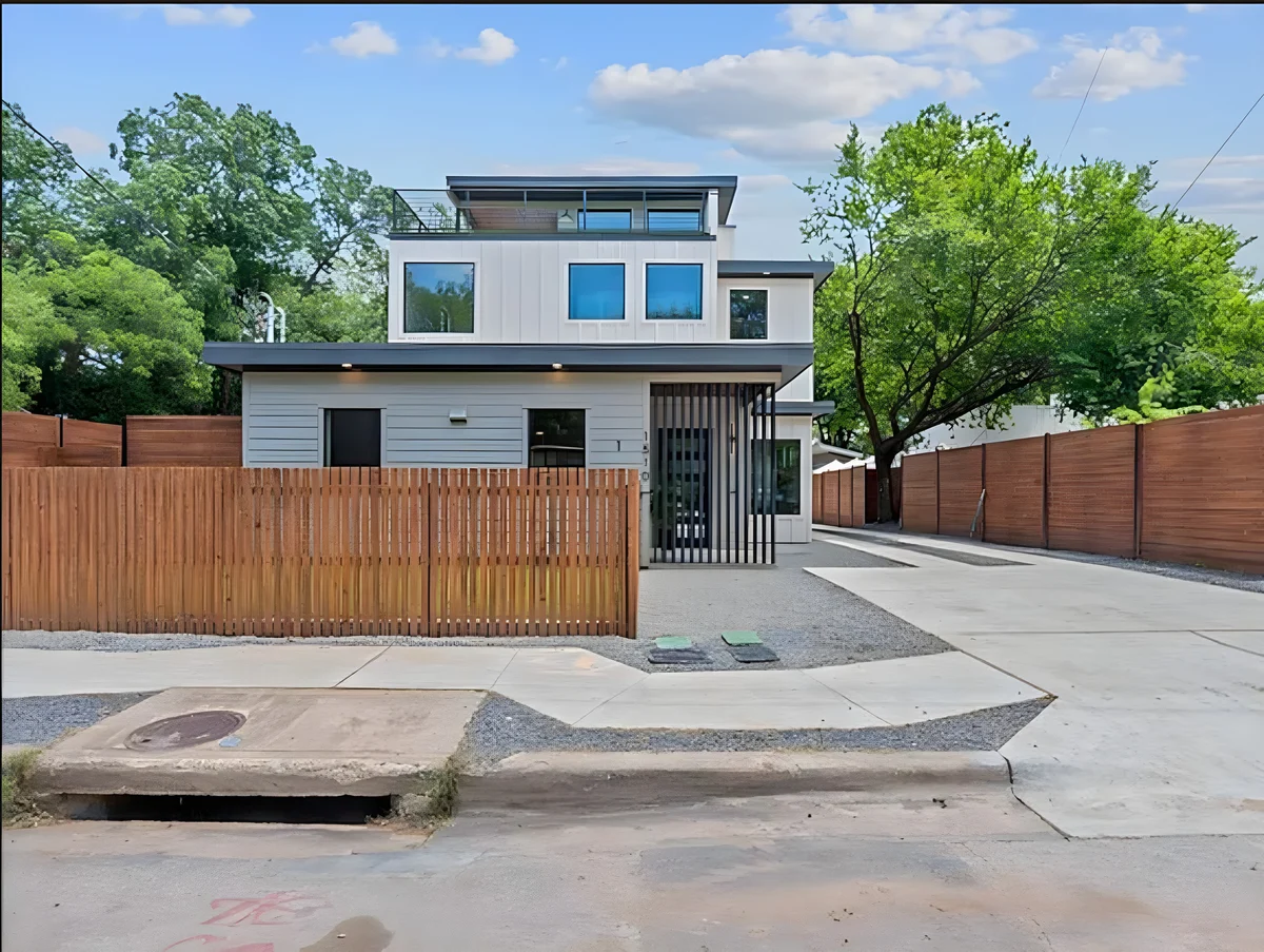 Home in Austin property photo 4