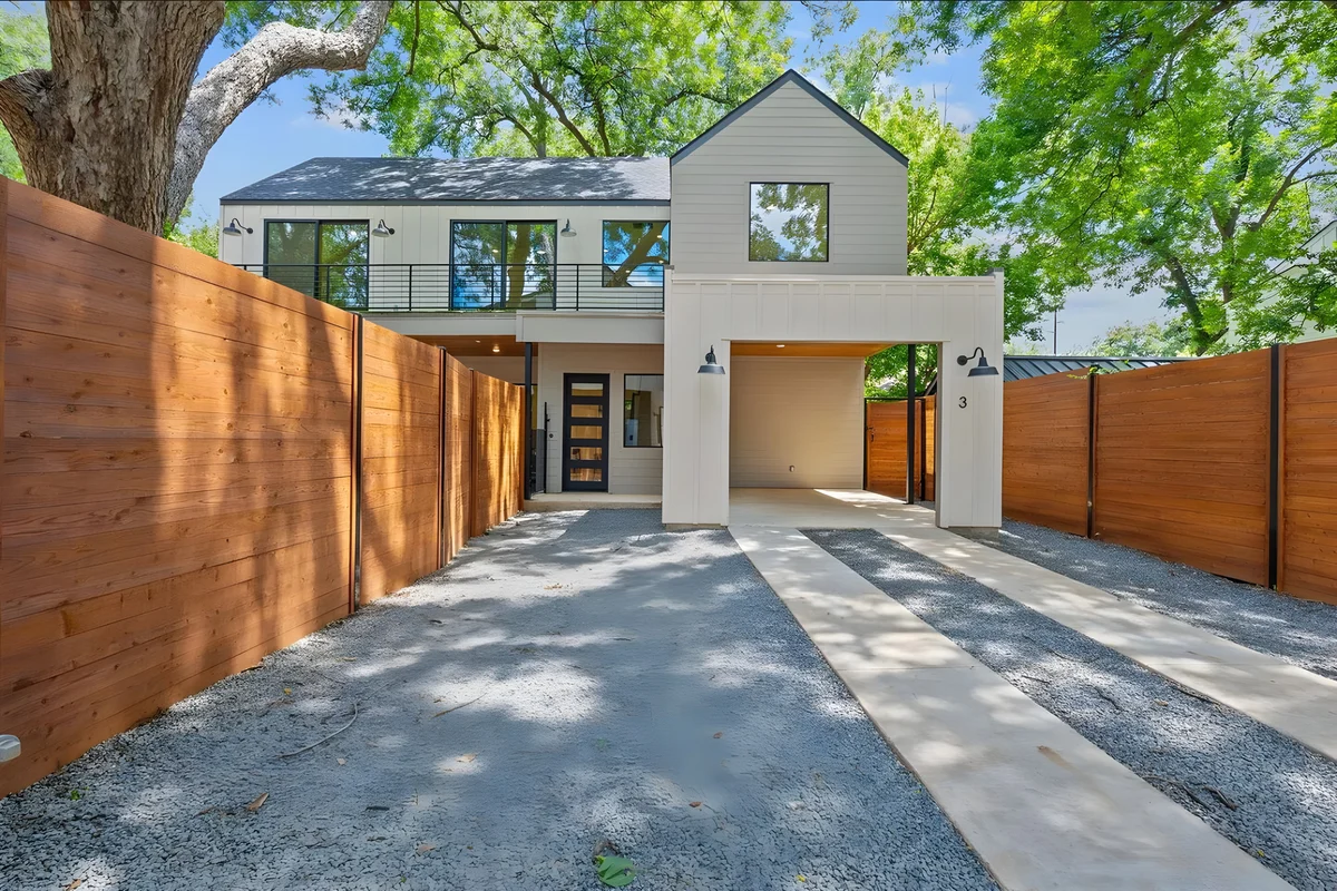 Home in Austin property photo 4