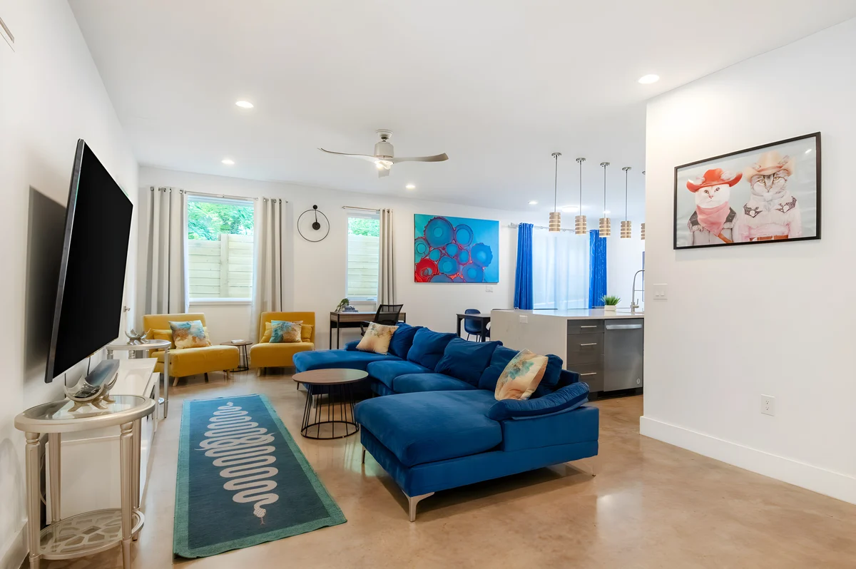 Home in Austin property photo 3