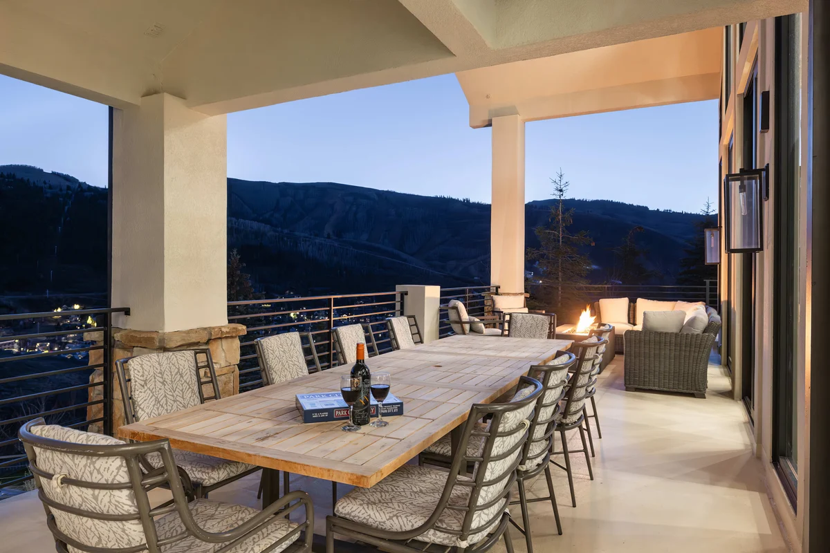 Wander Park City Aerie