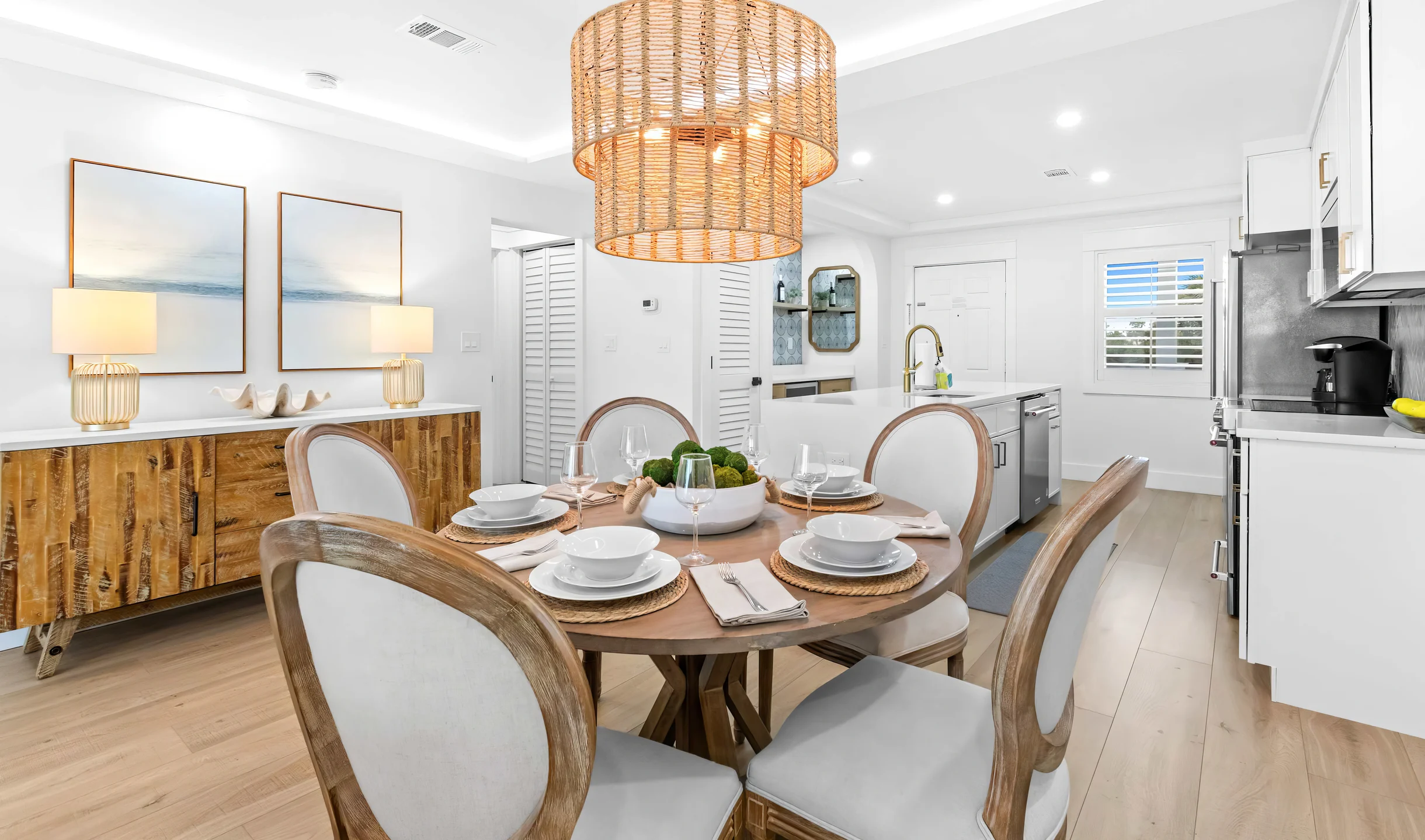 Wander Panama Escape