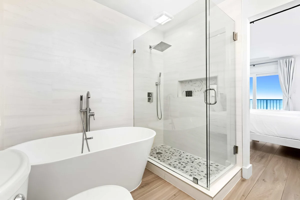 Wander Panama Escape