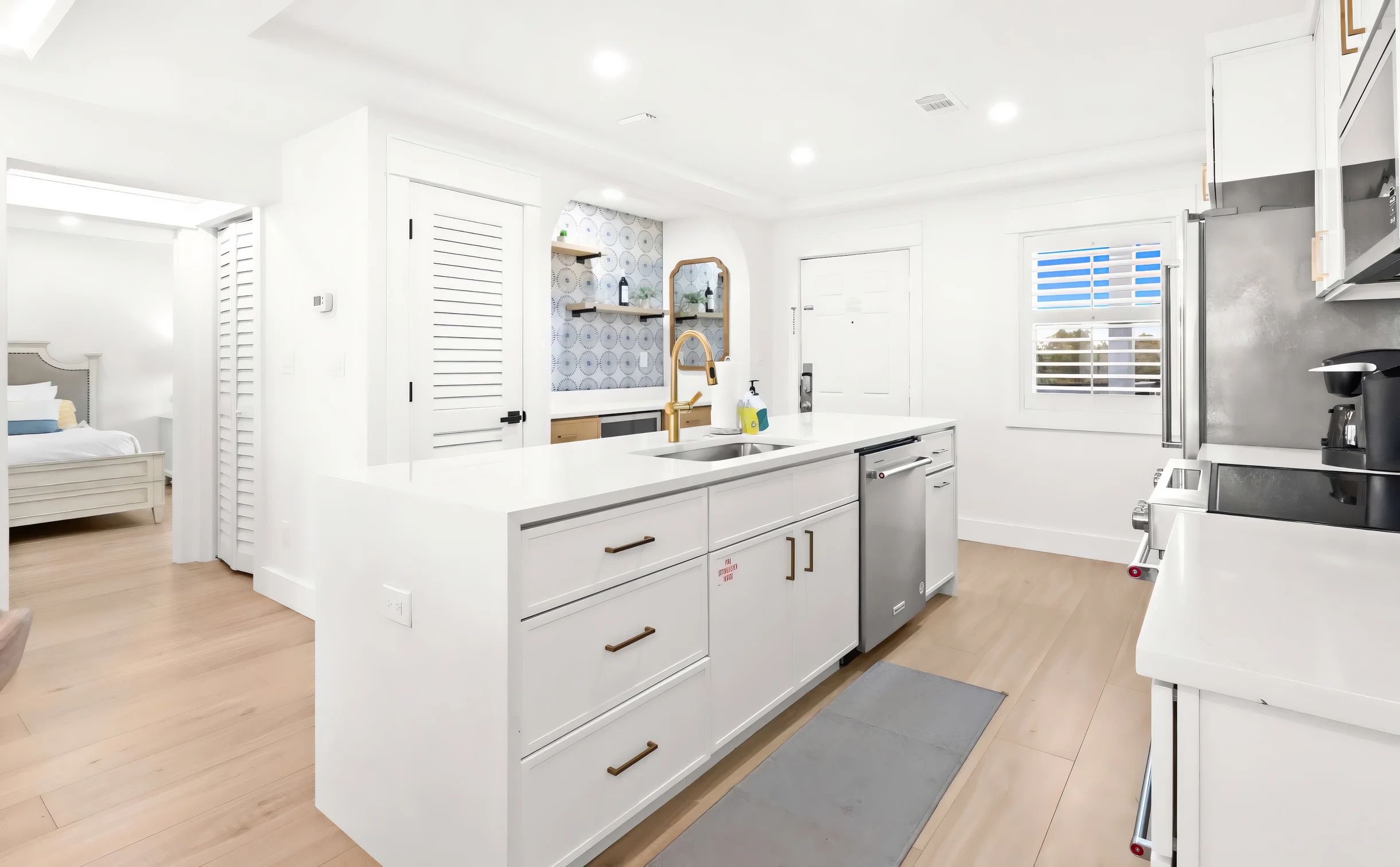 Wander Panama Escape #31