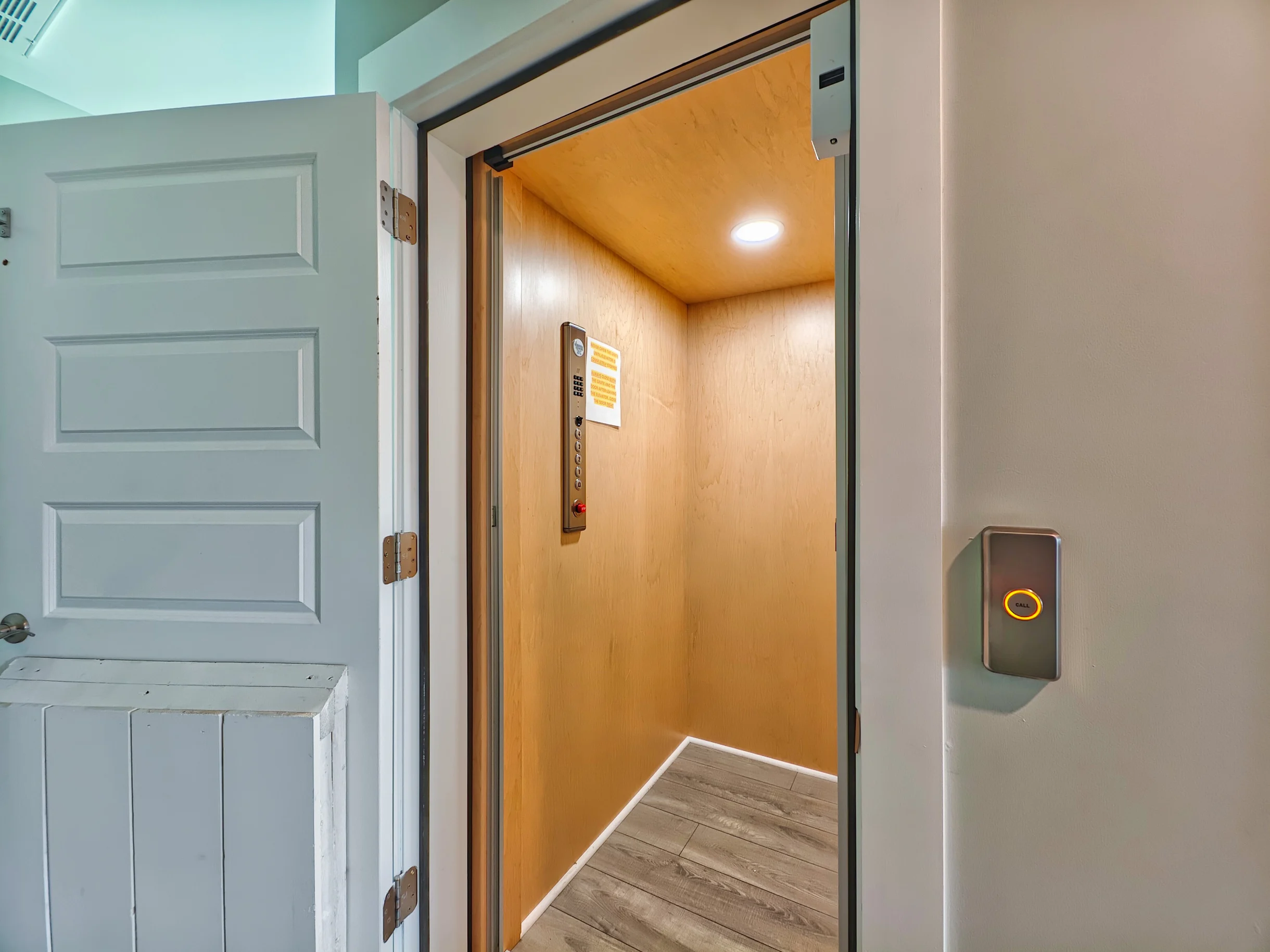 Wander Folly Field Drift