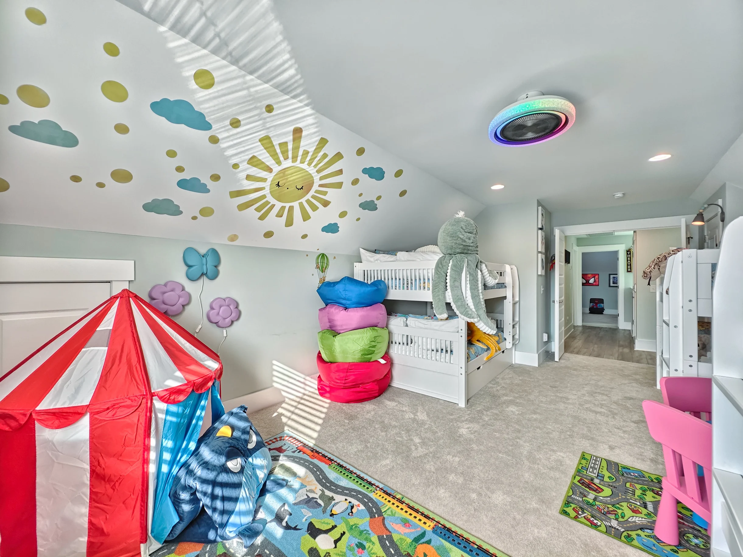 Wander Folly Field Drift #102