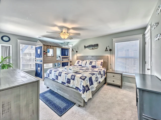 Bedroom 3 image 1