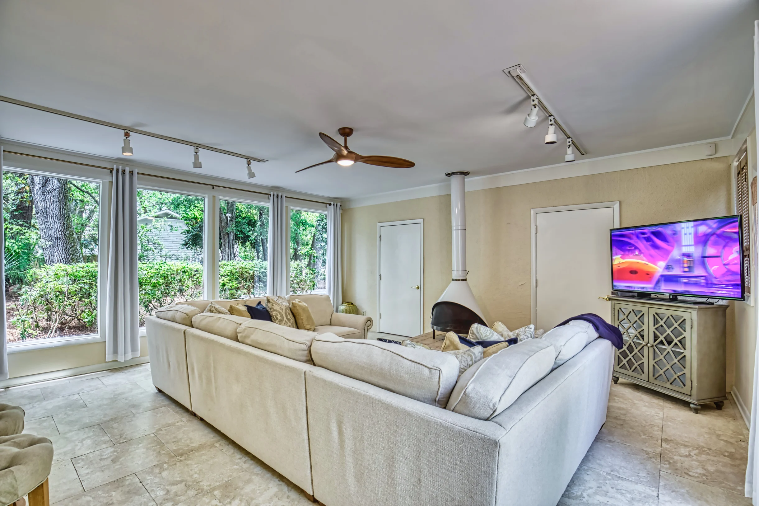 Wander Folly Field Glow #32