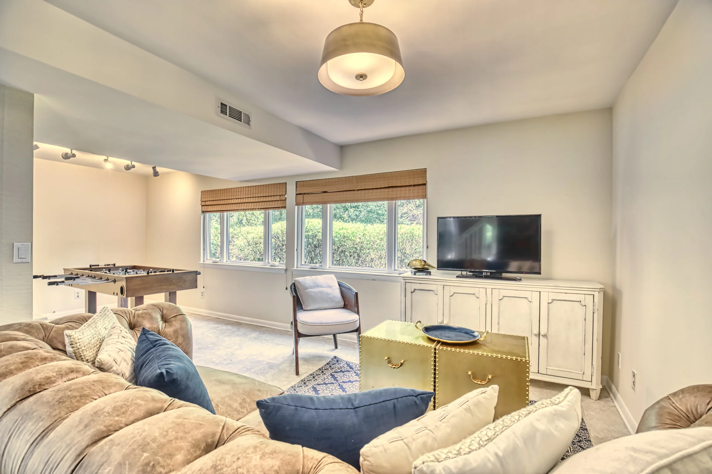 Wander Folly Field Glow #23