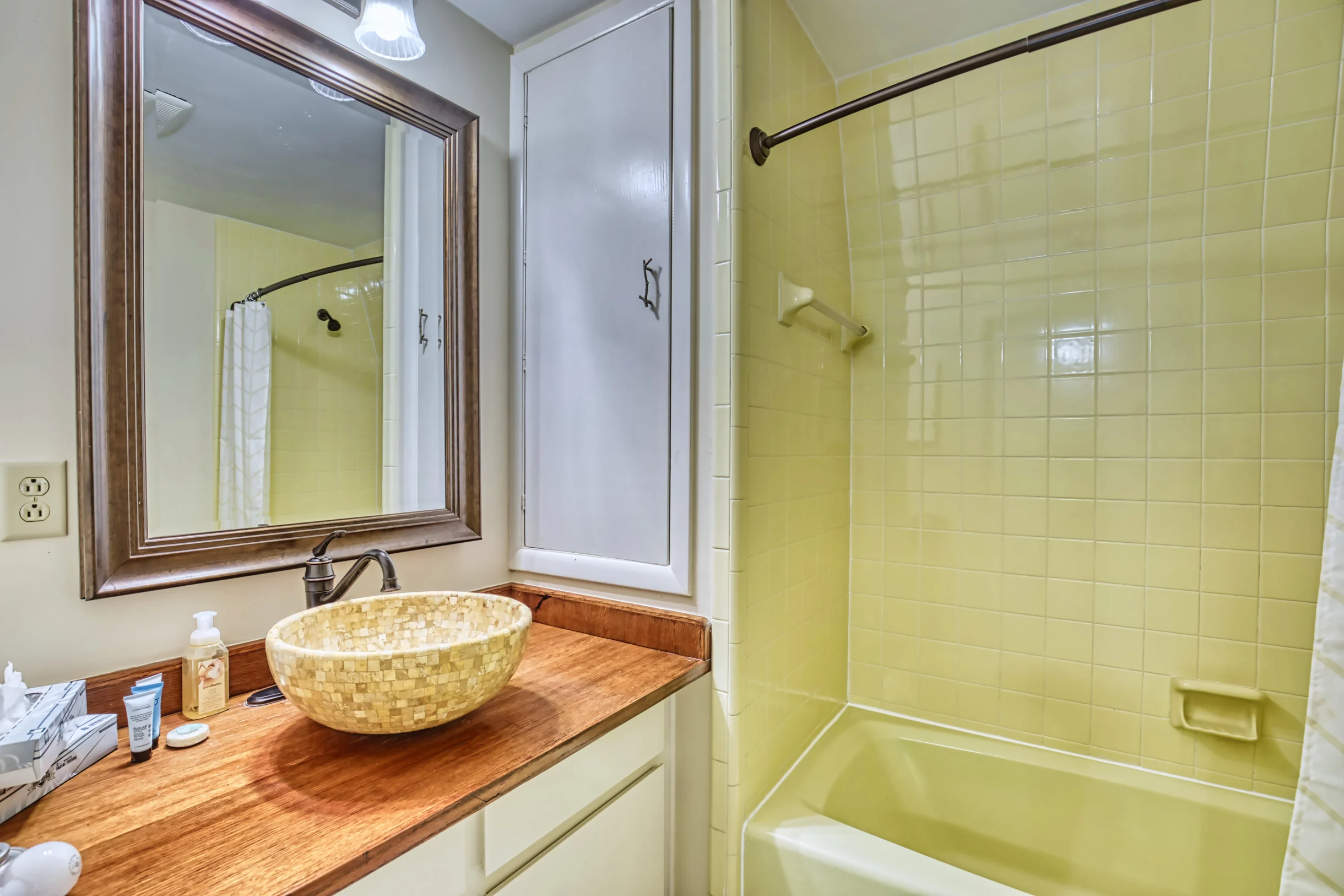 Wander Folly Field Glow #14