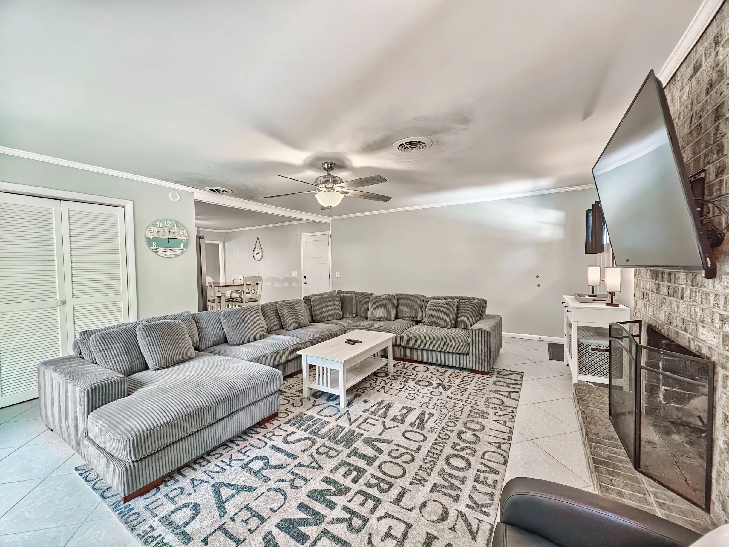 Wander Folly Field Golden #10