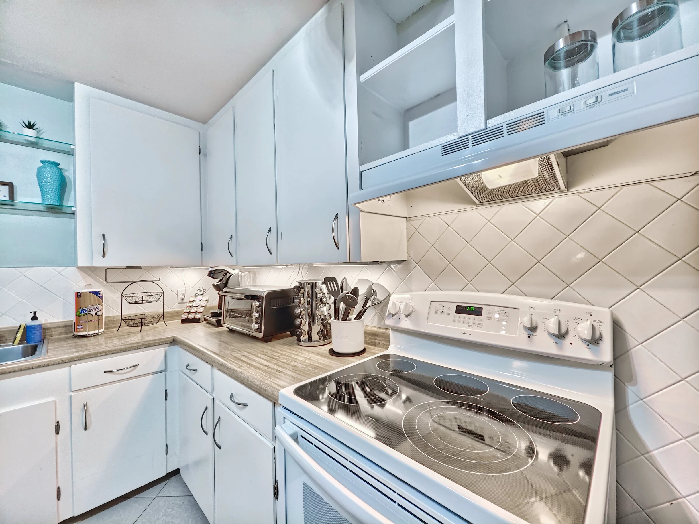 Wander Folly Field Golden #48