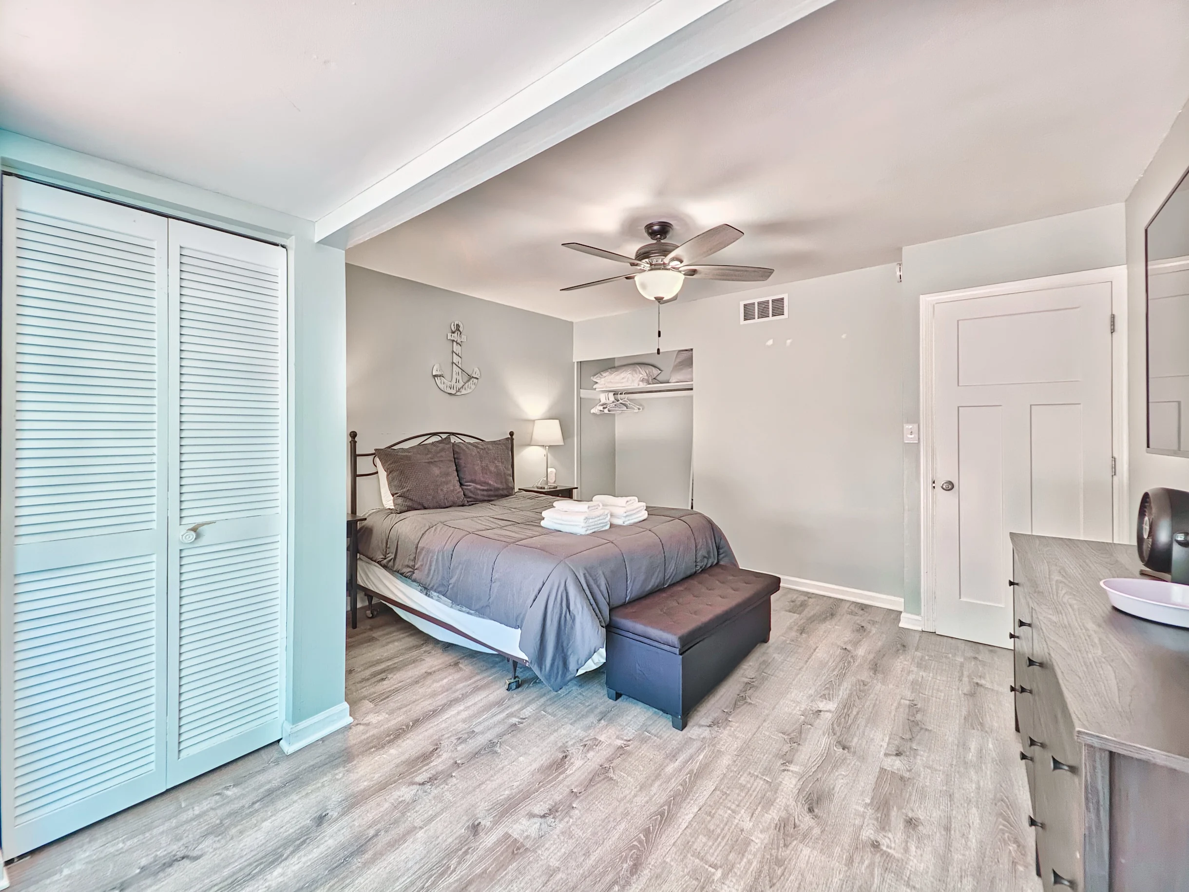 Wander Folly Field Golden #36