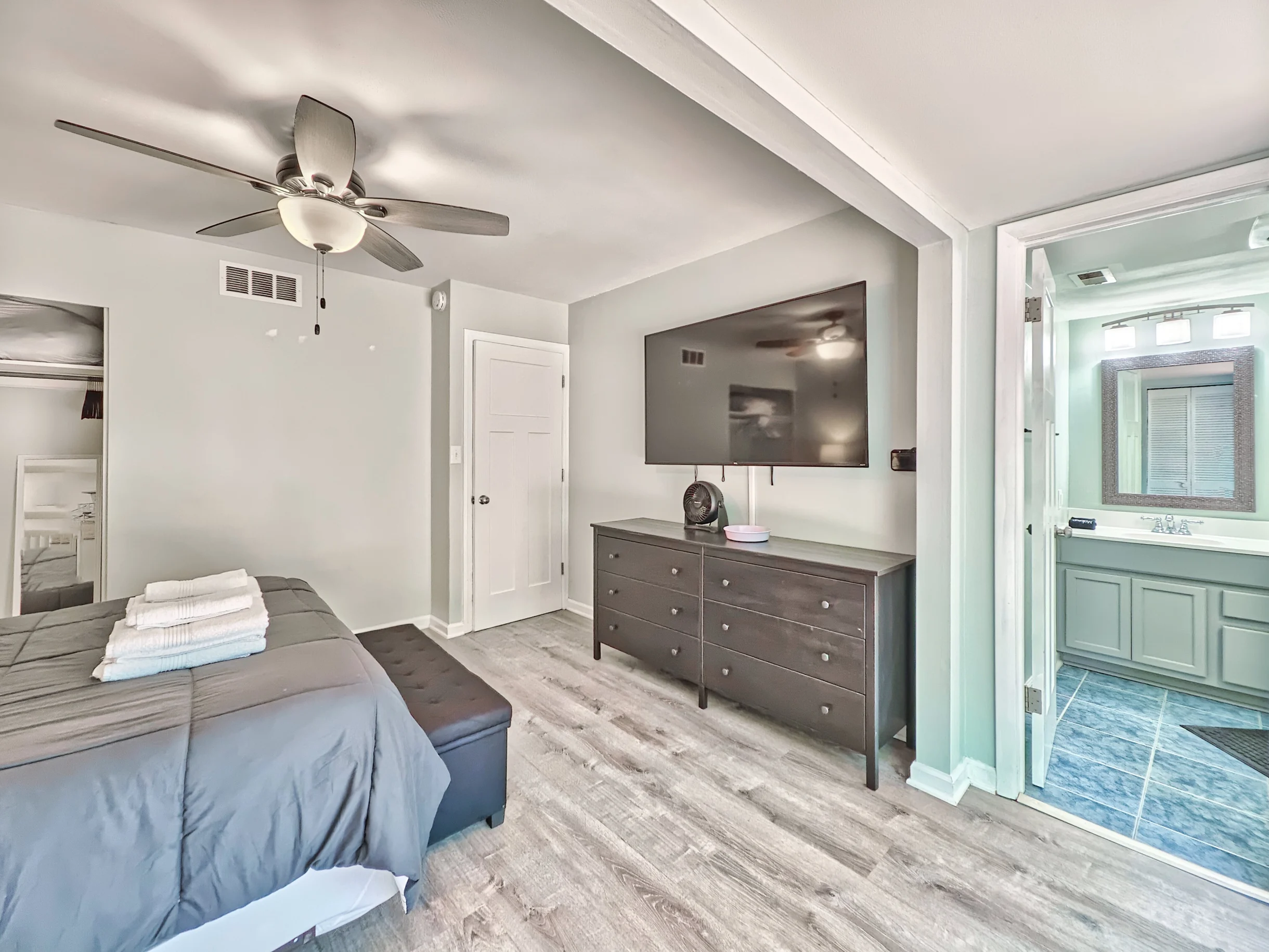 Wander Folly Field Golden #45