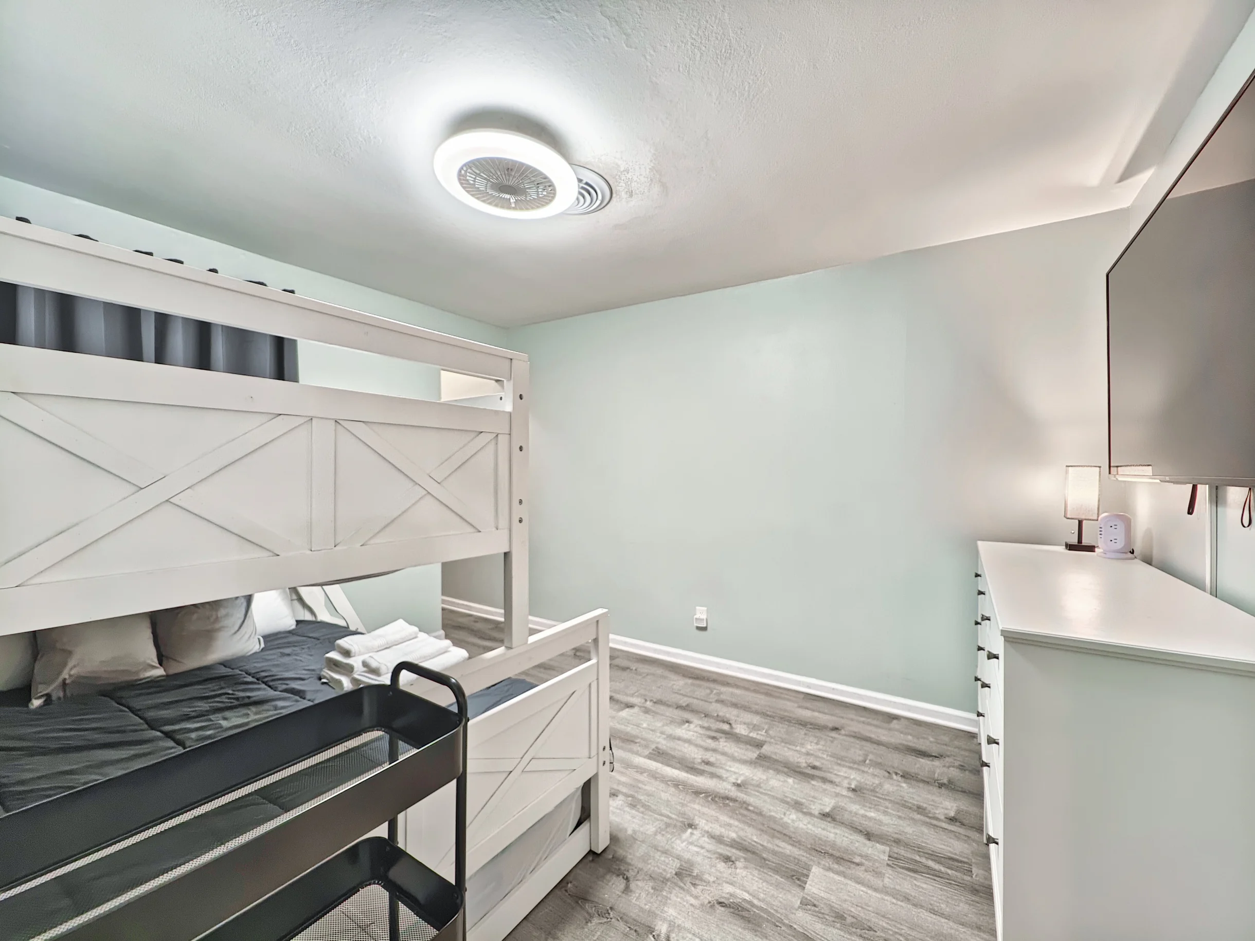 Wander Folly Field Golden #21