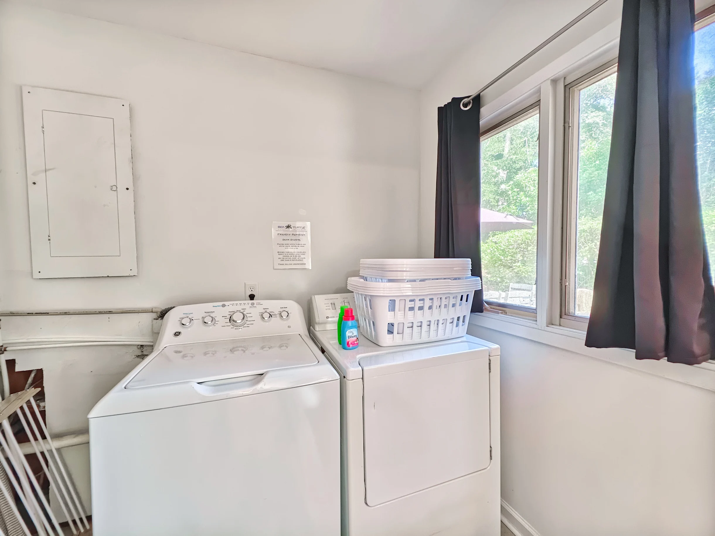 Wander Folly Field Golden #17